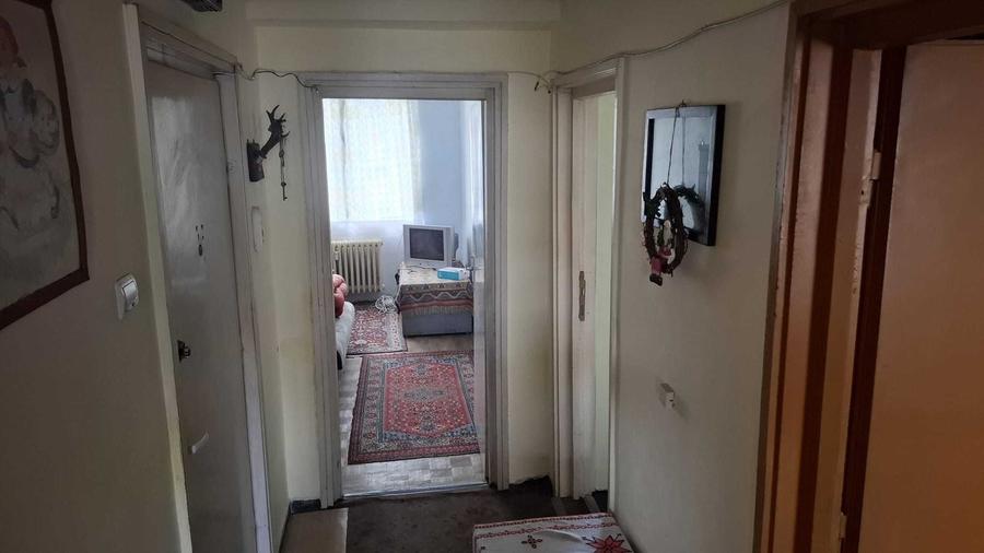 Apartament cu 3 camere decomandat în Grigorescu