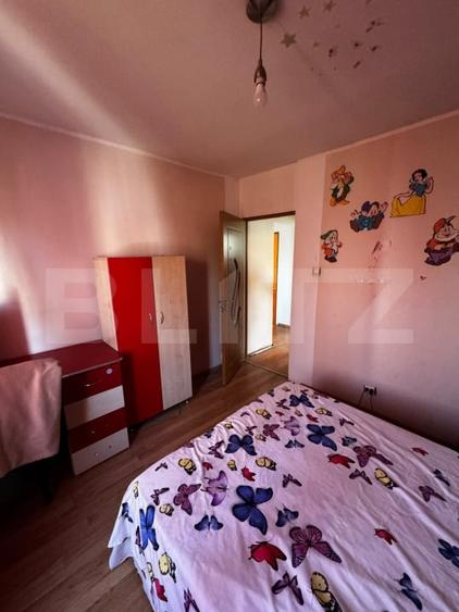 Apartament cu 3 camere decomandat, mobilat în Luduș