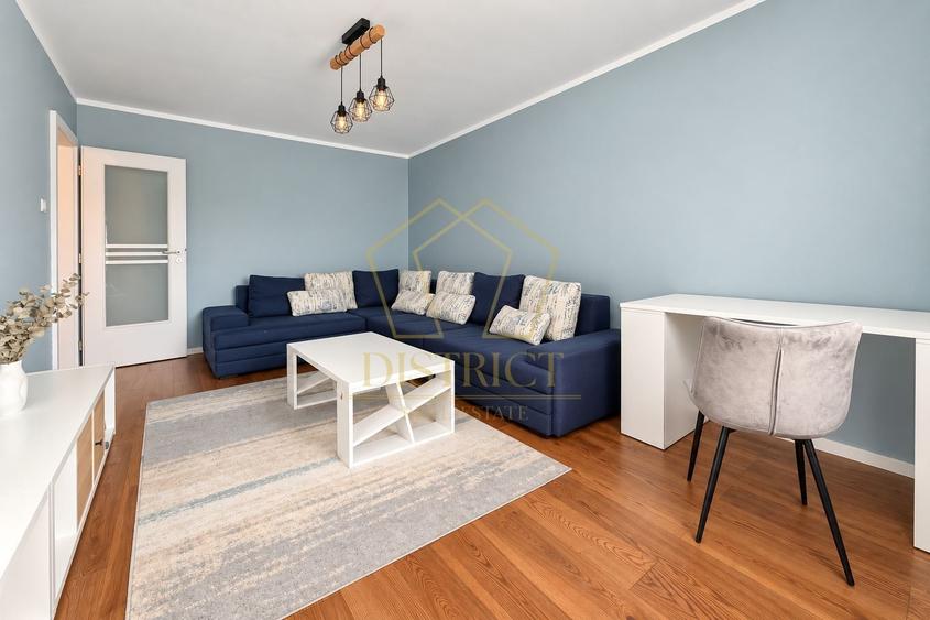 Apartament cu 3 camere semidecomandat, mobilat în Lipovei