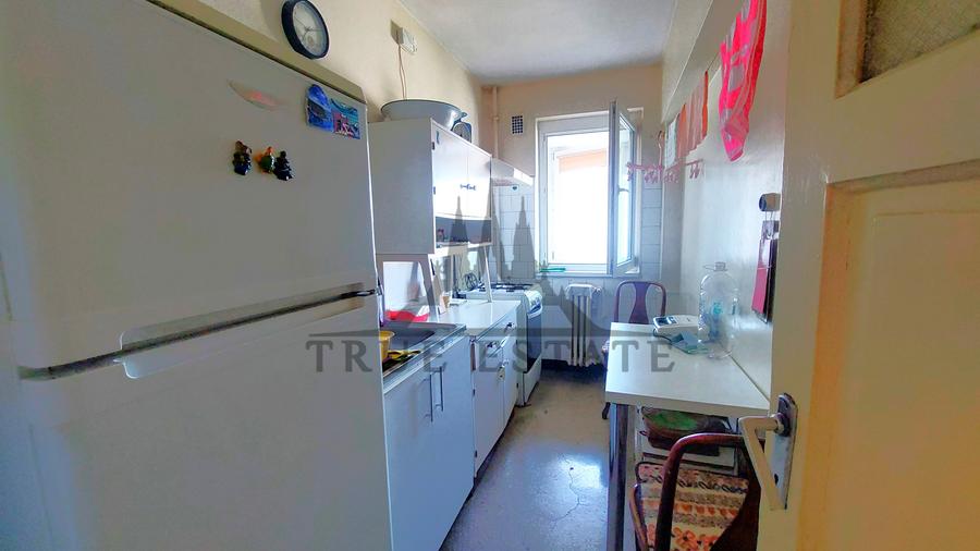 Apartament cu 2 camere semidecomandat în Calea Victoriei