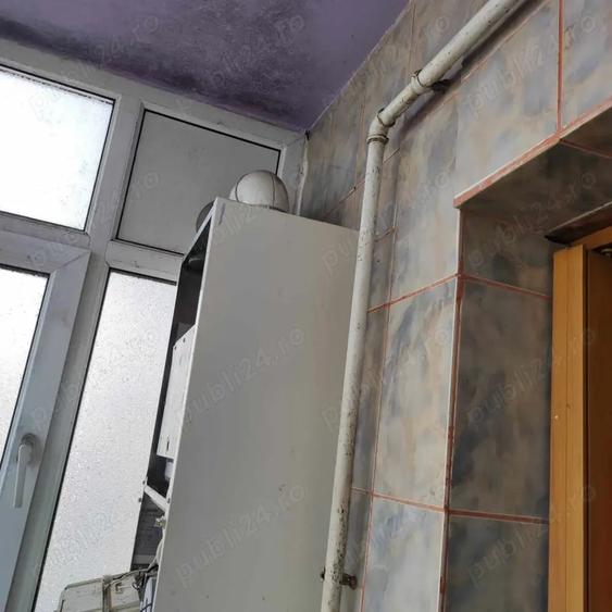 Apartament cu 3 camere decomandat în Debarcader
