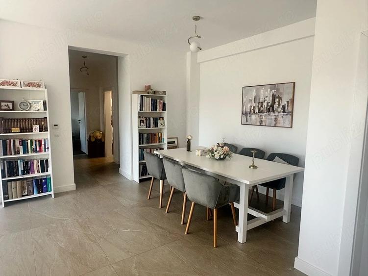 Apartament cu 3 camere decomandat în Aninoasa