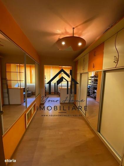 Apartament cu 4 camere decomandat în Central
