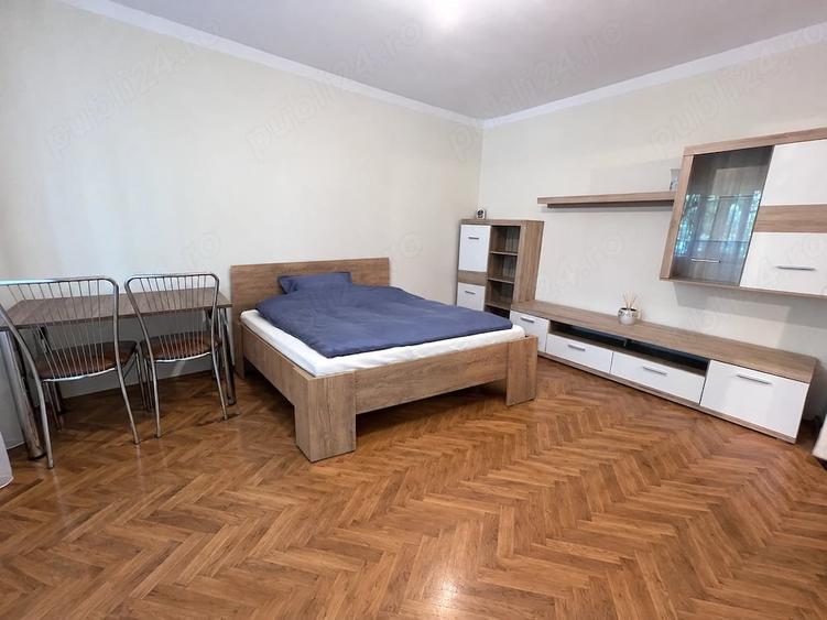 Garsonieră semidecomandată în Girocului