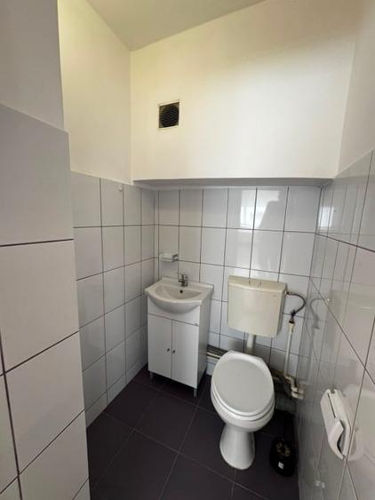 Spațiu comercial, de 34 mp, în