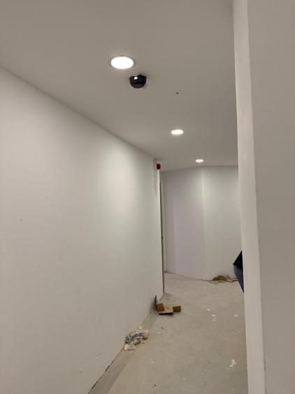 Apartament cu 3 camere semidecomandat în Colentina