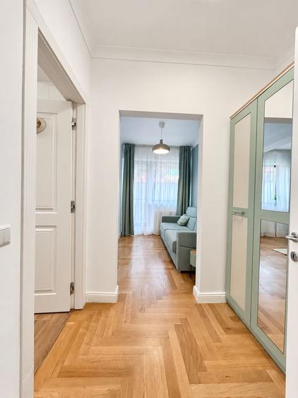 Apartament cu 3 camere în Băneasa