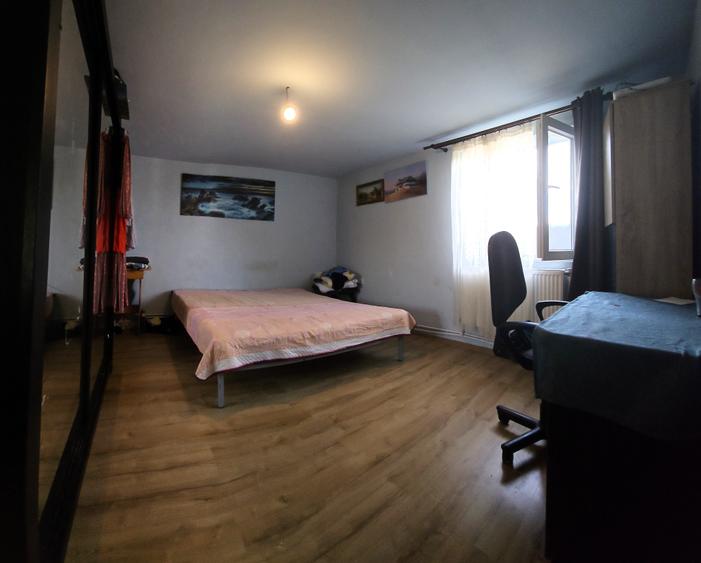 Casă cu 2 camere cu Teren 524 Mp în Poienarii Burchii