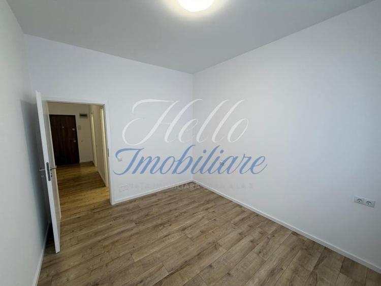 Apartament cu 3 camere decomandat în Florești