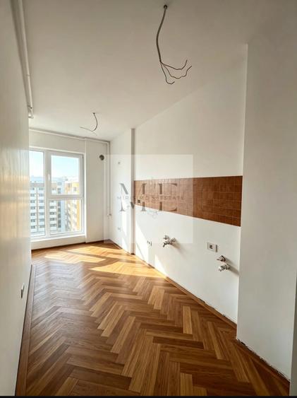 Apartament cu 3 camere decomandat în Berceni