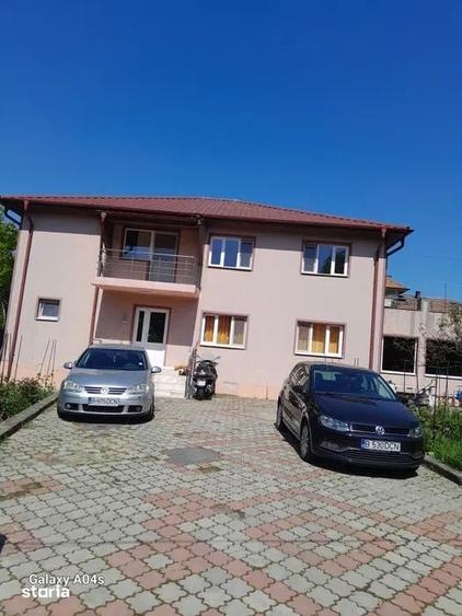 Casă cu 3 camere cu Teren 100 Mp în Sisești