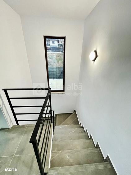 Casă cu 4 camere cu Teren 500 Mp în Bucium