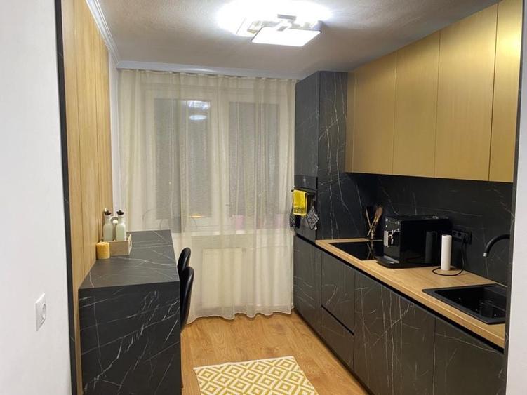 Apartament cu 3 camere în Rogerius