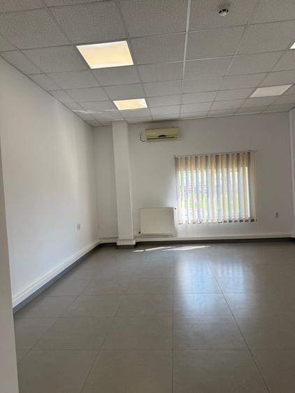 Birou, de 45 mp, în Exterior Sud