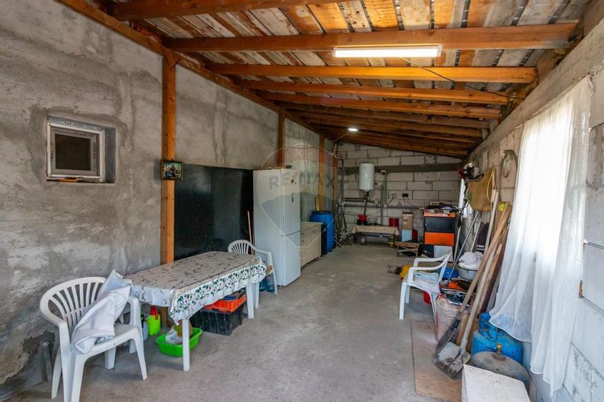 Casă individuală cu 5 camere cu Teren 498 Mp în Tântava