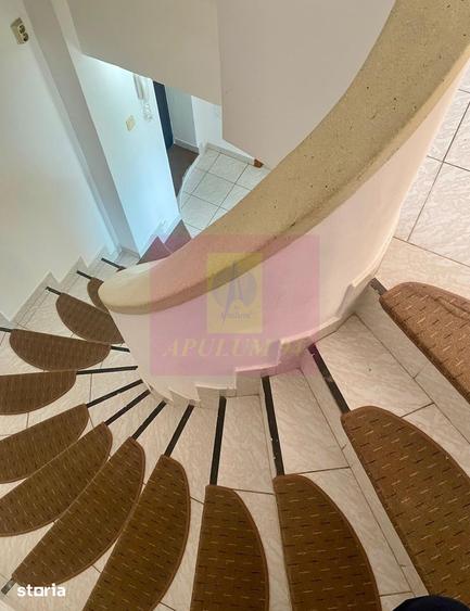 Apartament cu 4 camere decomandat, mobilat în Decebal