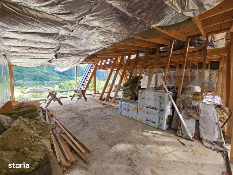 Casă cu 4 camere cu Teren 1000 Mp în Lupșa