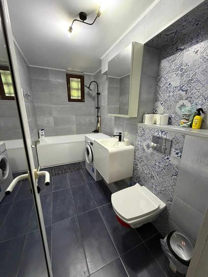 Apartament cu 3 camere semidecomandat în Țiglina 1