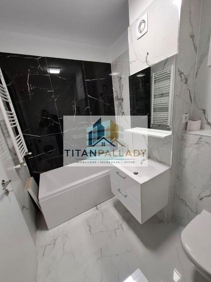Apartament cu 4 camere decomandat în Titan