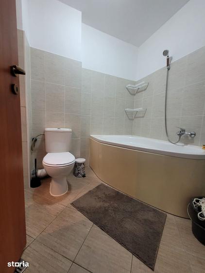 Apartament cu 2 camere, mobilat în Pajura
