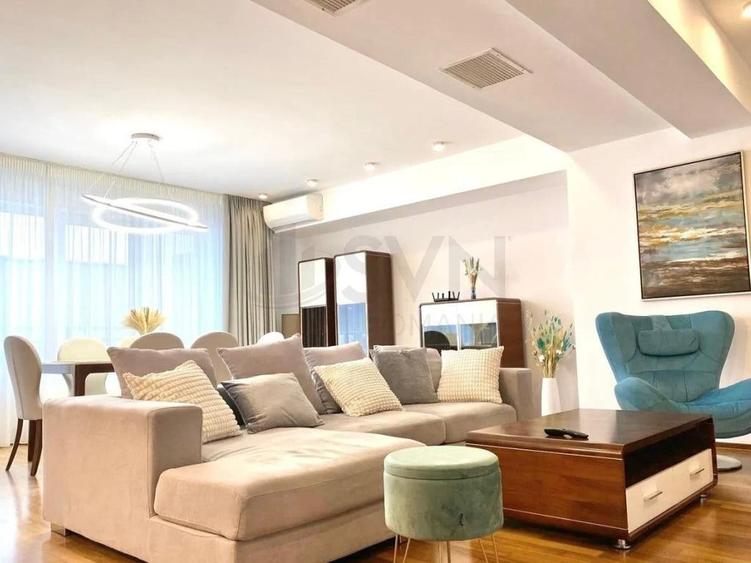 Apartament cu 3 camere semidecomandat în Pipera