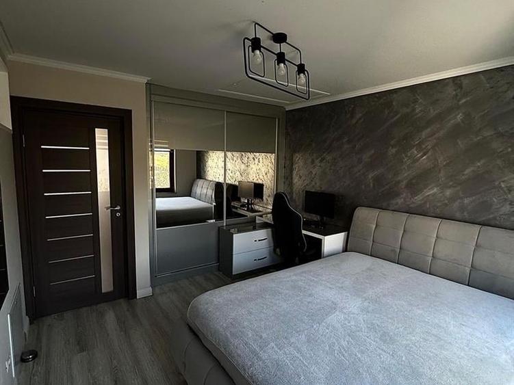 Casă individuală cu 4 camere cu Teren 465 Mp în Ipotești