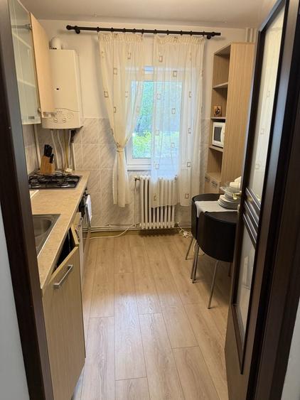 Apartament cu 2 camere decomandat în Nicolina