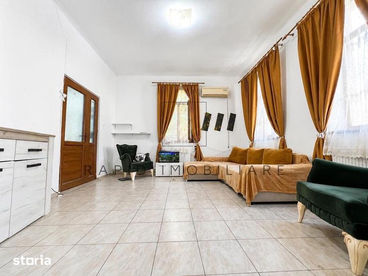 Casă cu 3 camere semidecomandat cu Teren 228 Mp în Gării