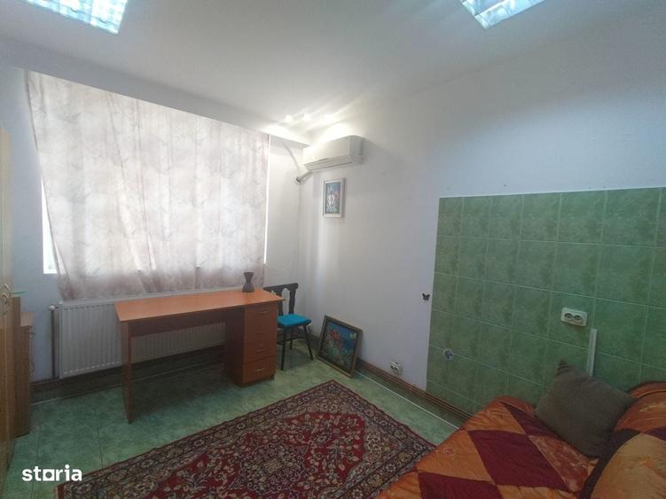 Garsonieră în Rovine