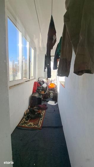 Apartament cu 3 camere decomandat în Agigea
