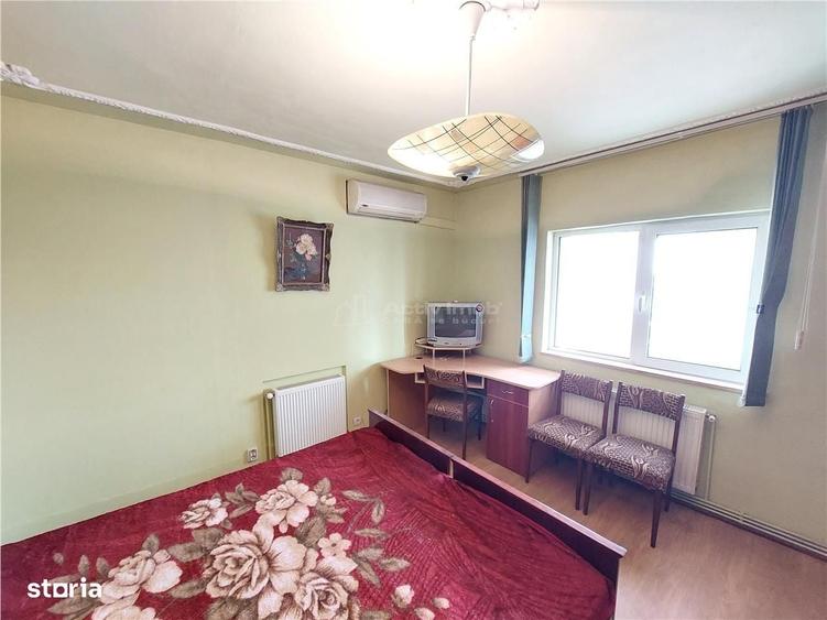 Apartament cu 3 camere decomandat în Micro 3