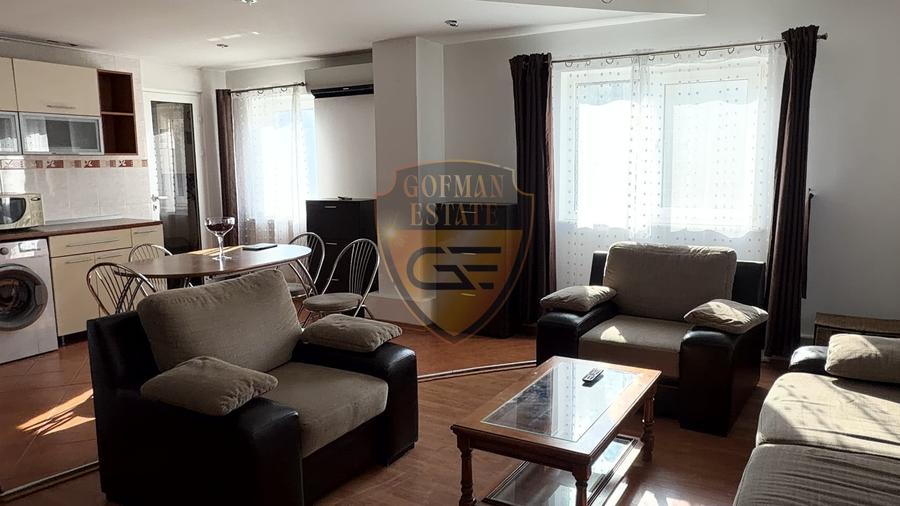 Apartament cu 3 camere decomandat, mobilat în Faleza Nord