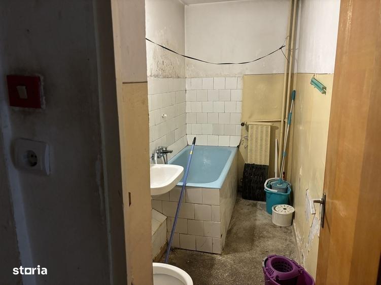 Garsonieră decomandată în Vitan