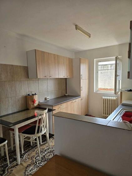 Apartament cu 2 camere semidecomandat în Olimpia-Stadion