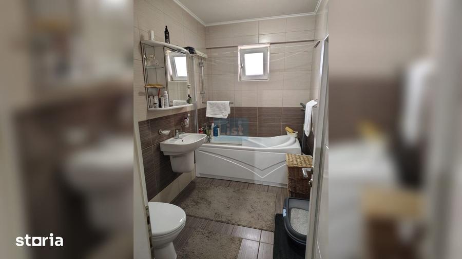 Vanzare apartament 2 camere, spa?ios ?i bine compartimentat - 9