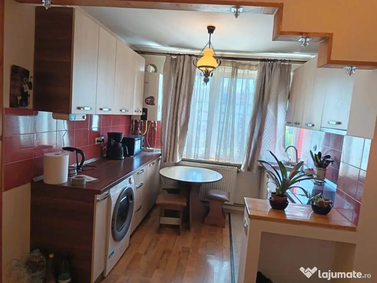 Apartament cu 2 camere decomandat în Ultracentral