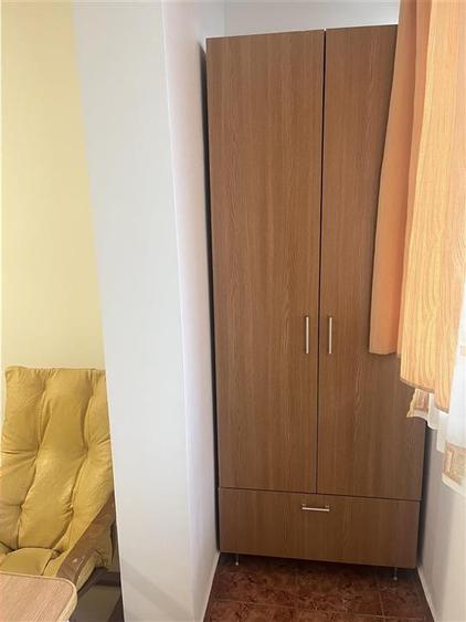 Apartament cu 2 camere decomandat, mobilat în Tei