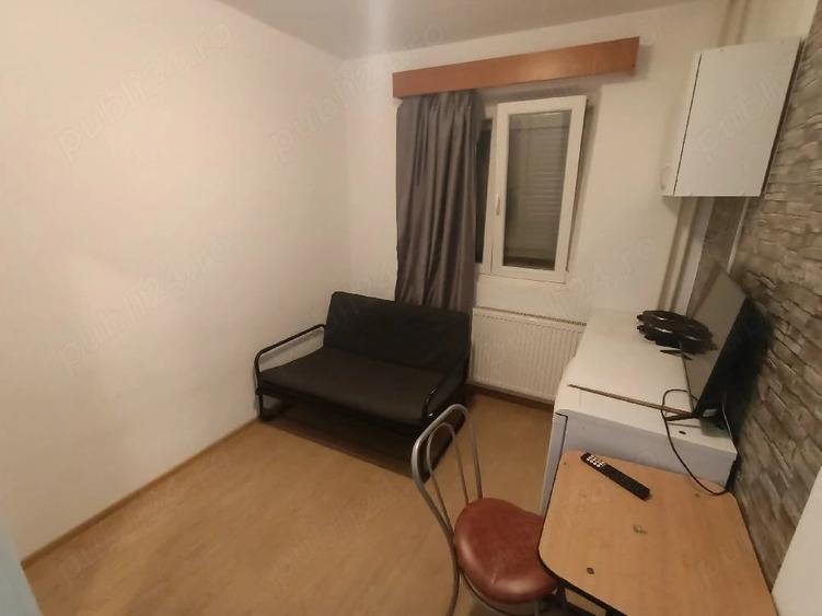 Chiar in Complexul Studen?esc,15 mp, Libera,Etajul 1,De Vazut,160 E Fix - 11