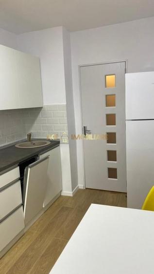 Apartament cu 2 camere decomandat, mobilat în Drumul Taberei