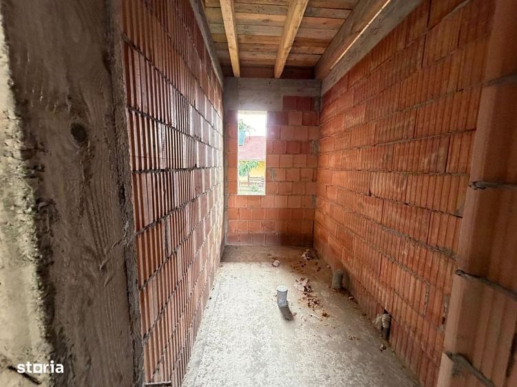 Casă cu 4 camere în Sânzieni