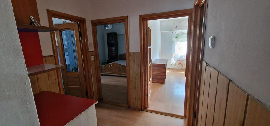Apartament cu 4 camere decomandat în Gara
