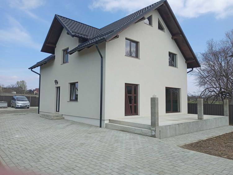 Casă cu 4 camere în Horodnic