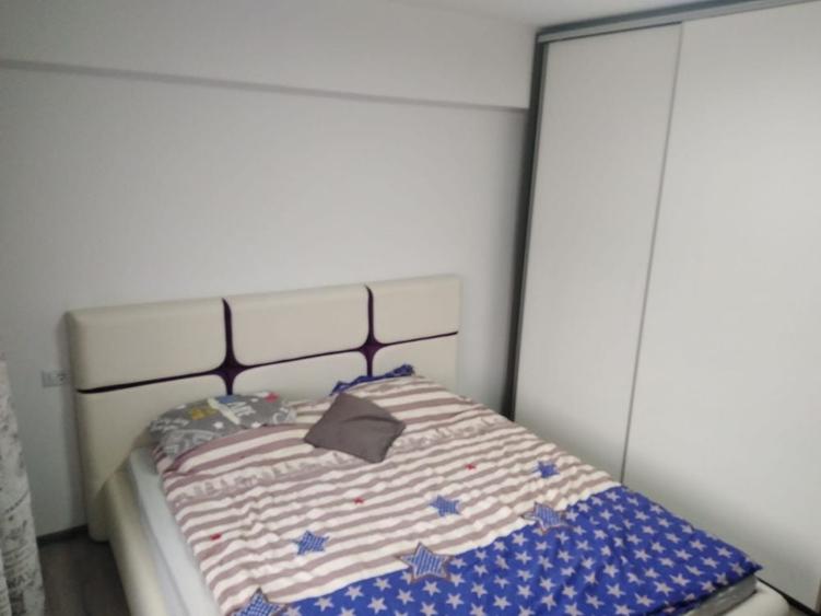 Apartament cu 4 camere în Răcădău