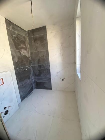 Apartament cu 3 camere semidecomandat în Apahida