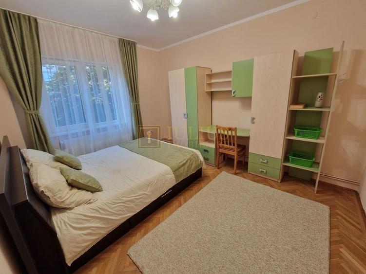 Apartament cu 4 camere decomandat, mobilat în Neptun