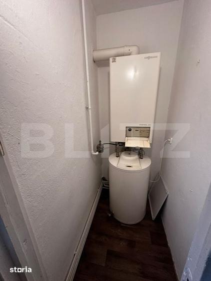 Apartament cu 4 camere decomandat în Micro 15