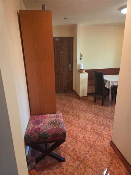 Apartament cu 2 camere decomandat, mobilat în Aradului