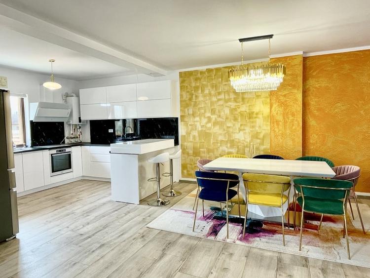 Duplex cu 3 camere cu Canalizare în Mamaia-Sat