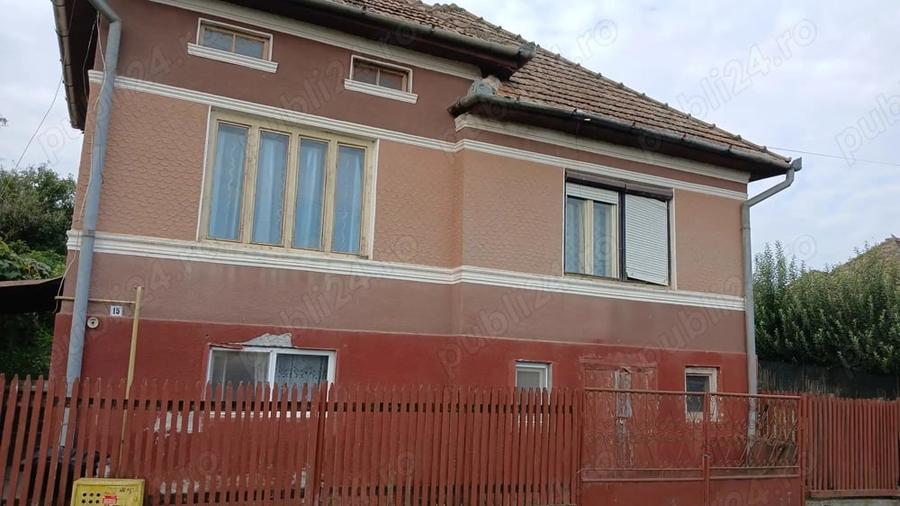 Casă cu 5 camere cu Teren 1000 Mp în Balda
