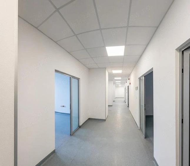 Spațiu comercial, de 1,000 mp, în Nord